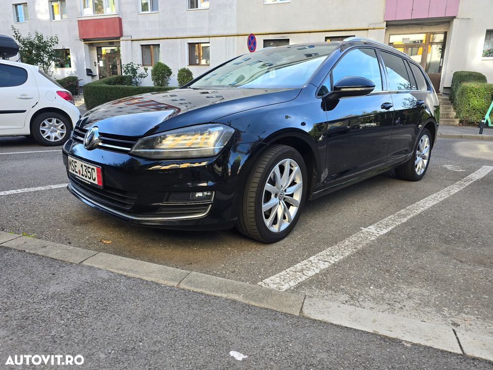 Volkswagen Golf - 1