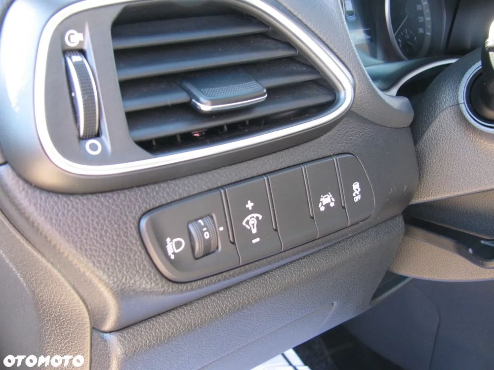 Hyundai i30 1.4 T-GDI Trend - 26