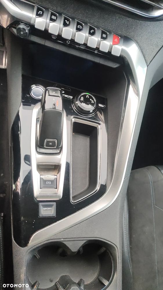 Peugeot 3008 1.6 THP Crossway S&S EAT6 - 23