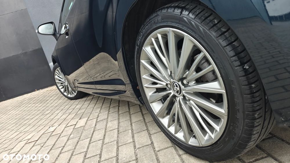 Toyota Avensis 2.0 D-4D Prestige - 26