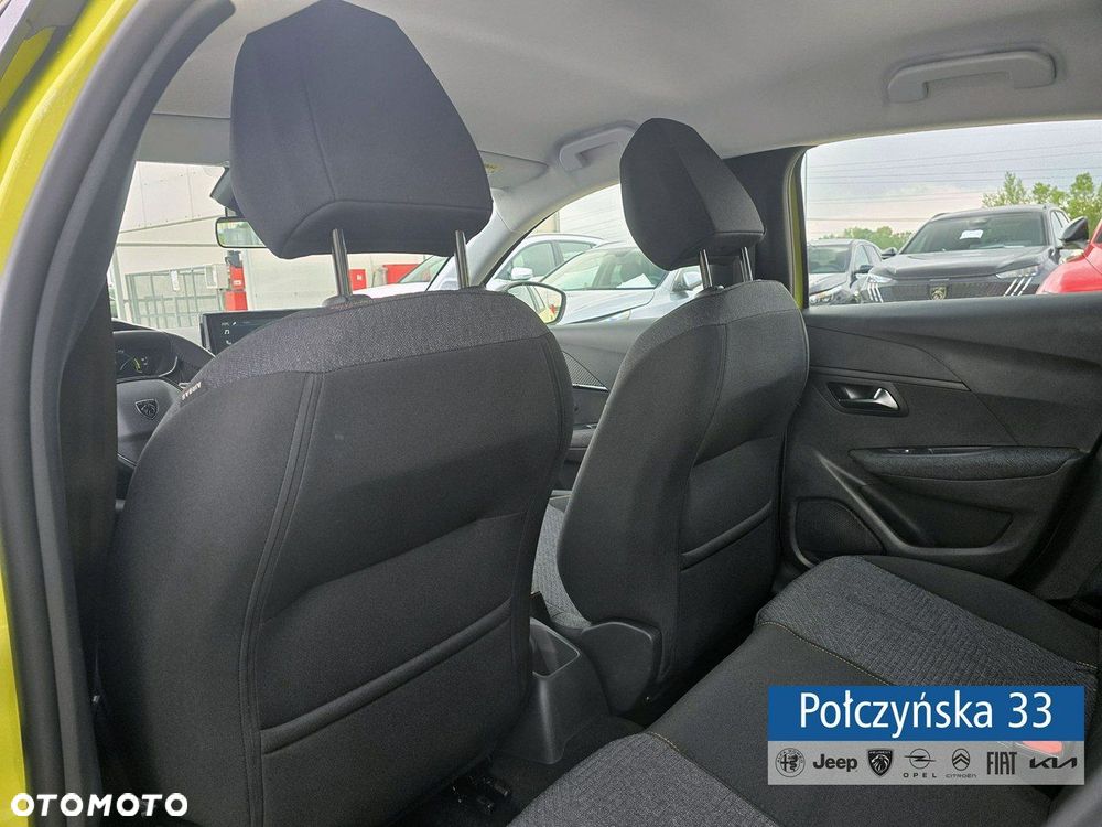 Peugeot 208 - 26