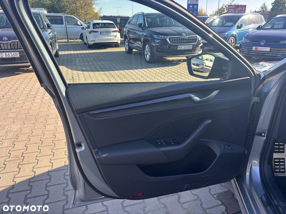 Skoda Octavia 1.5 TSI mHEV Sportline Tech DSG - 14