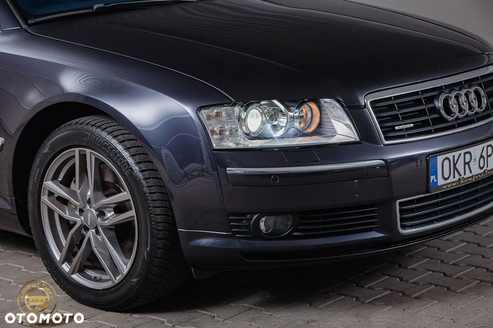 Audi A8 4.2 Quattro - 2