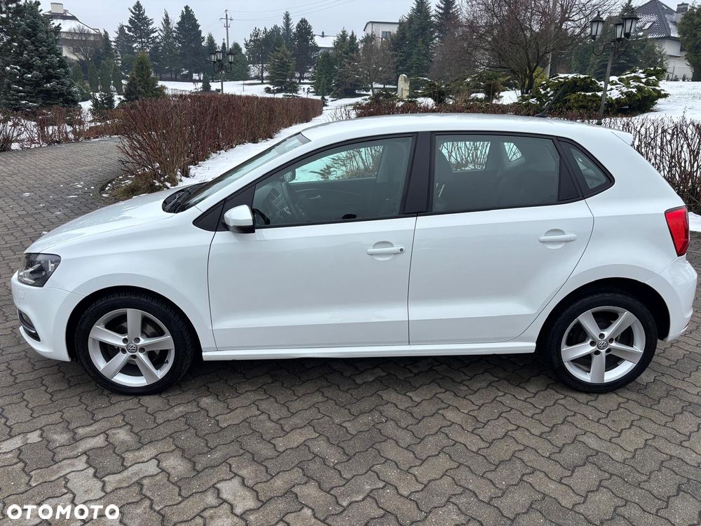 Volkswagen Polo 1.4 TDI Blue Motion Technology Lounge - 14