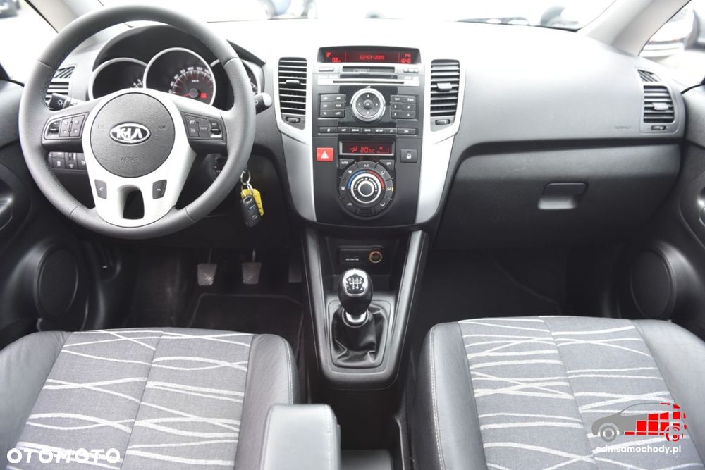 Kia Venga - 22