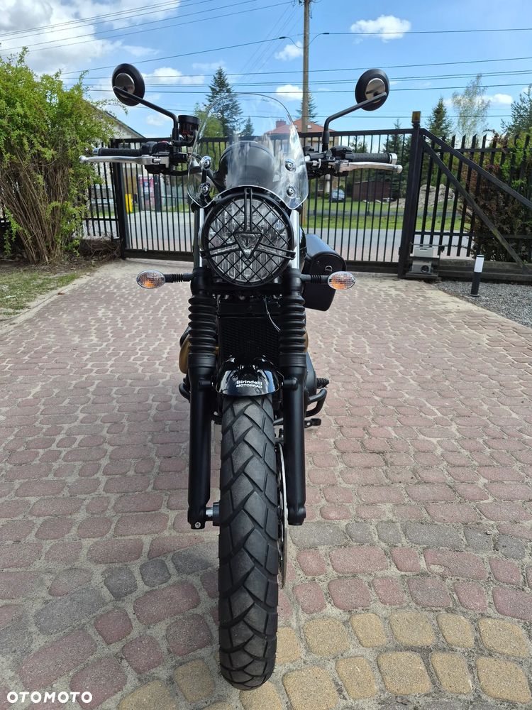 Triumph Scrambler - 18