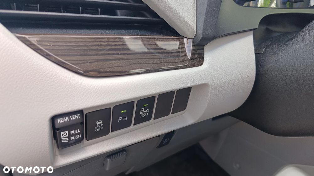 Toyota Sienna 3.5 V6 XLE AWD - 25