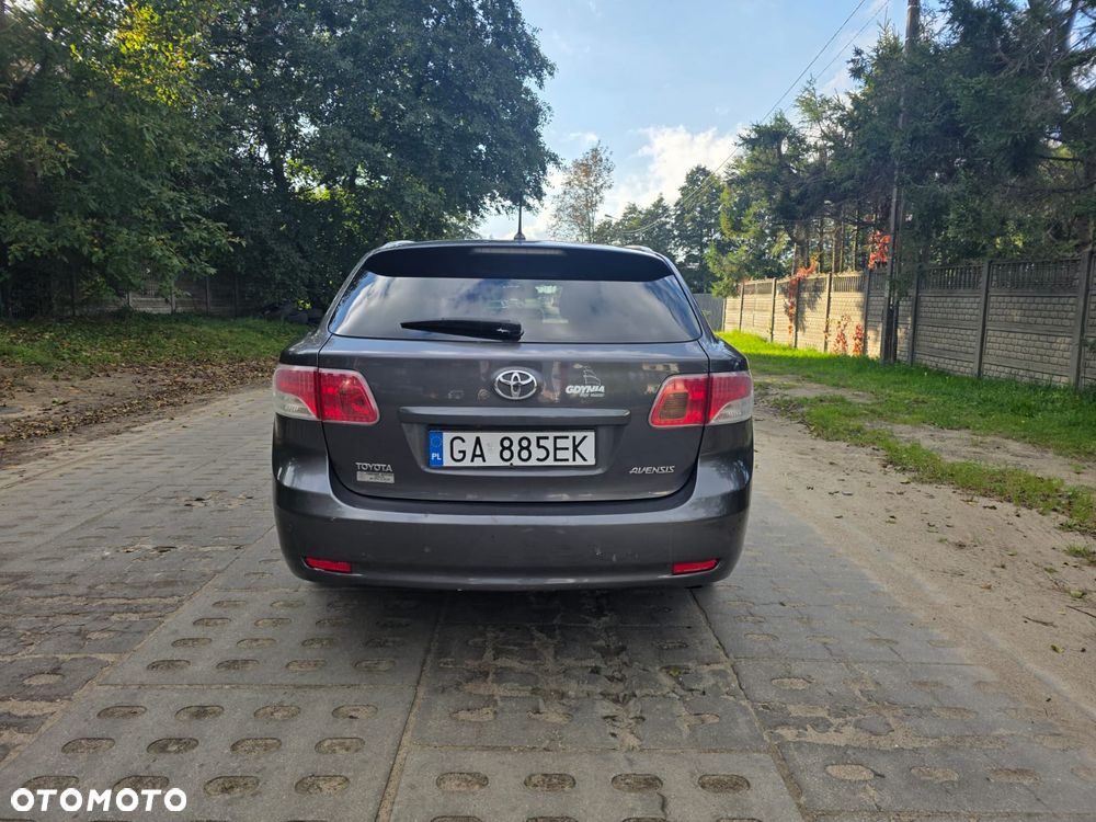 Toyota Avensis 2.0 D-4D Platinium - 12