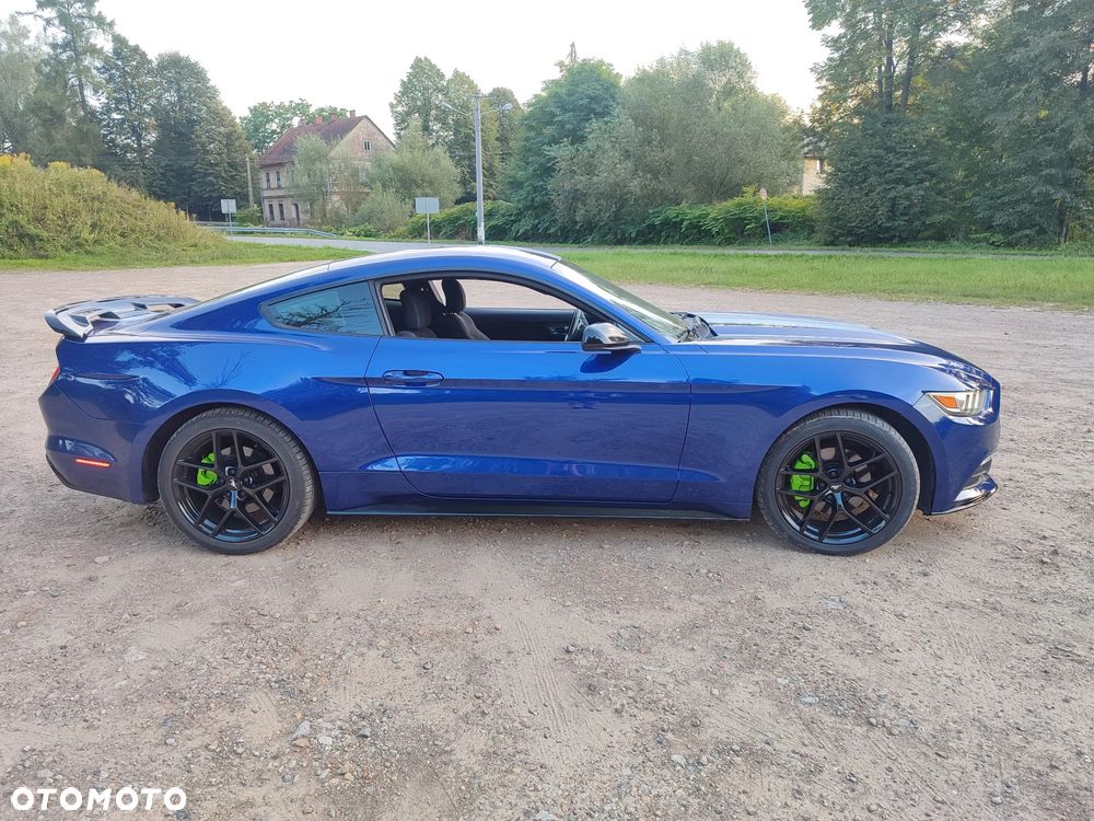 Ford Mustang 3.7 V6 - 12