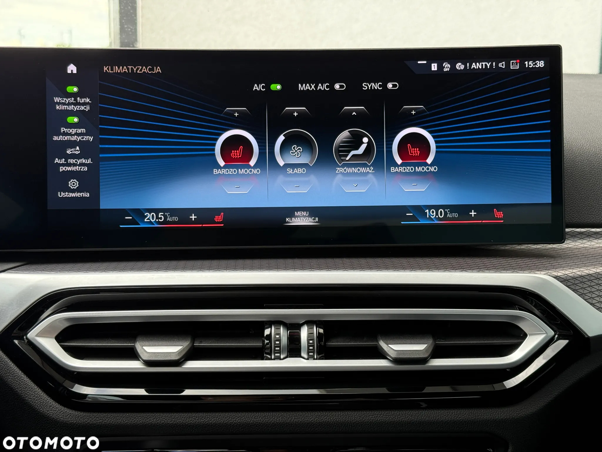 BMW Seria 3 318i M Sport - 27