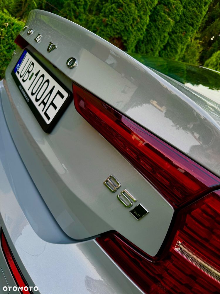 Volvo S60 B5 B AWD Plus Dark - 8