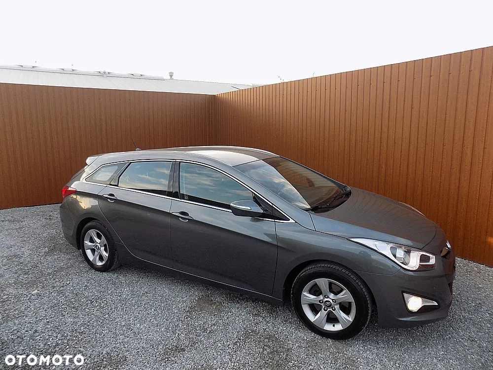 Hyundai i40 1.7 CRDi Comfort + - 32