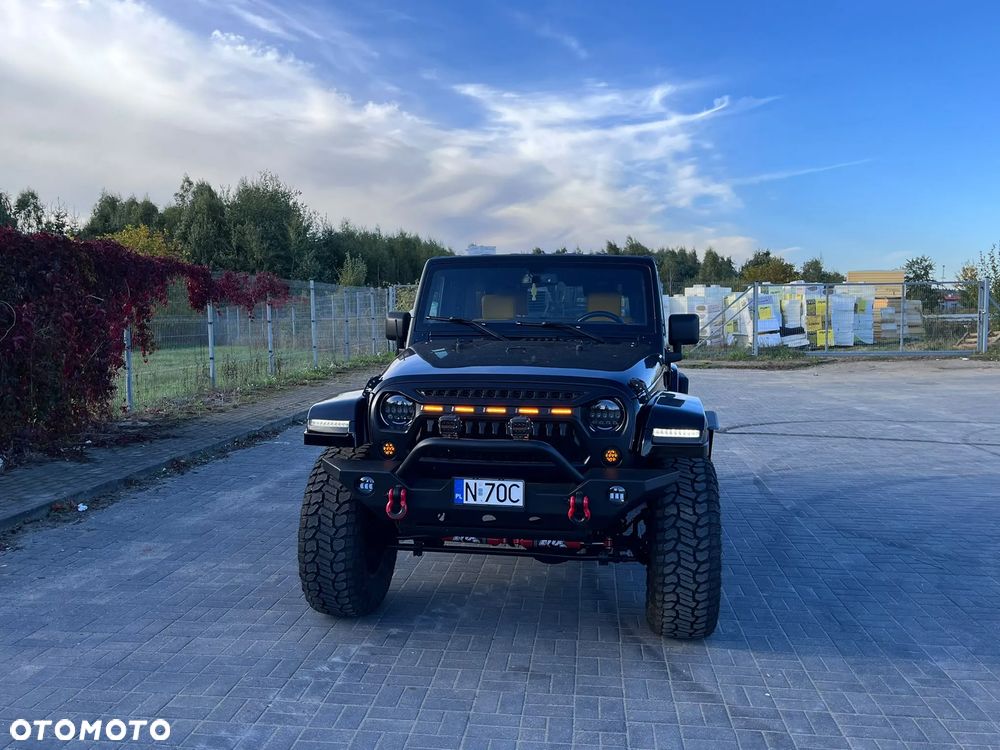 Jeep Wrangler - 30