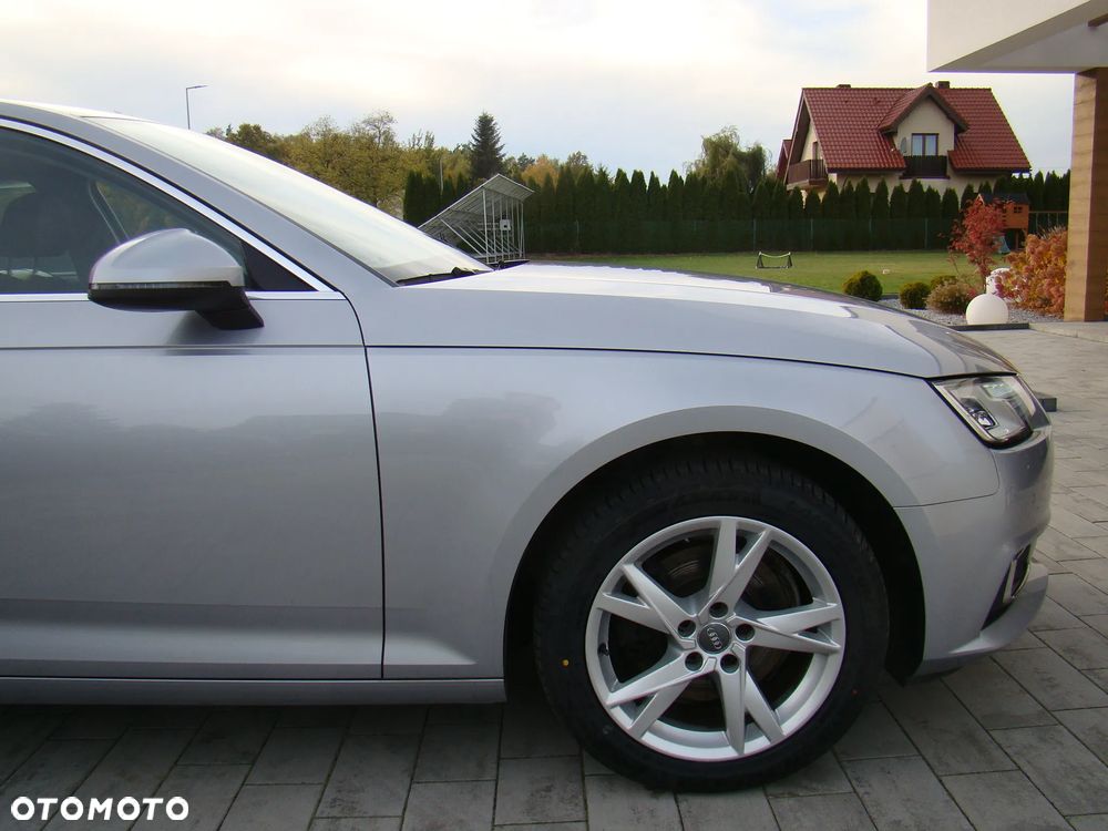 Audi A4 Avant 2.0 TFSI ultra S tronic - 12