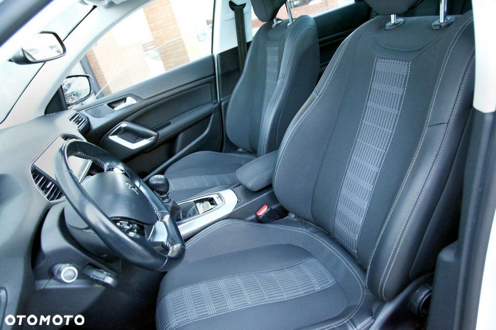 Peugeot 308 - 18