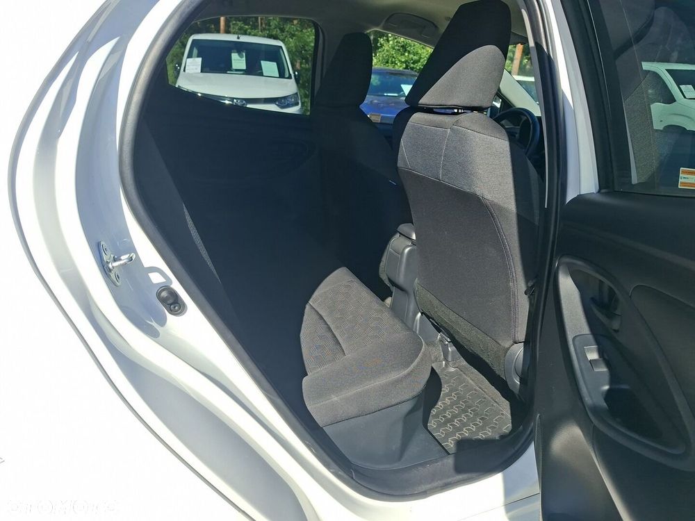 Toyota Yaris Hybrid 1.5 Style - 11