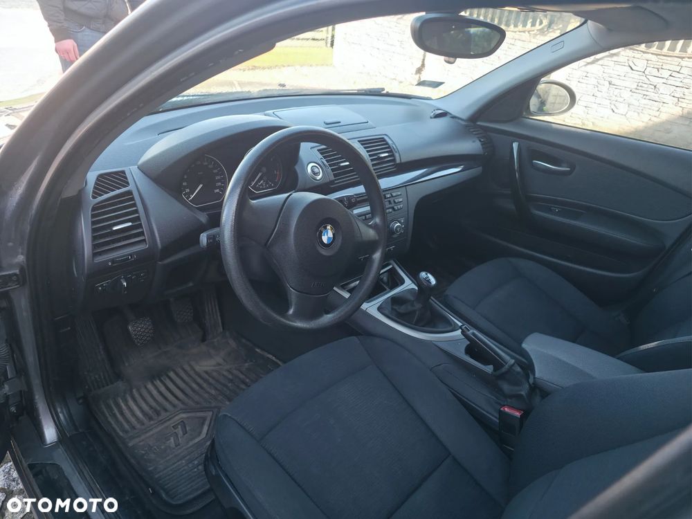 BMW Seria 1 118d - 6