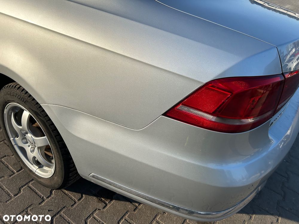 Volkswagen Passat - 32