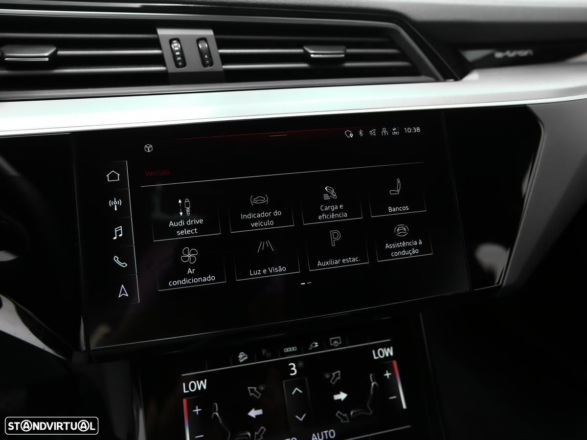 Audi e-tron 55 quattro - 23
