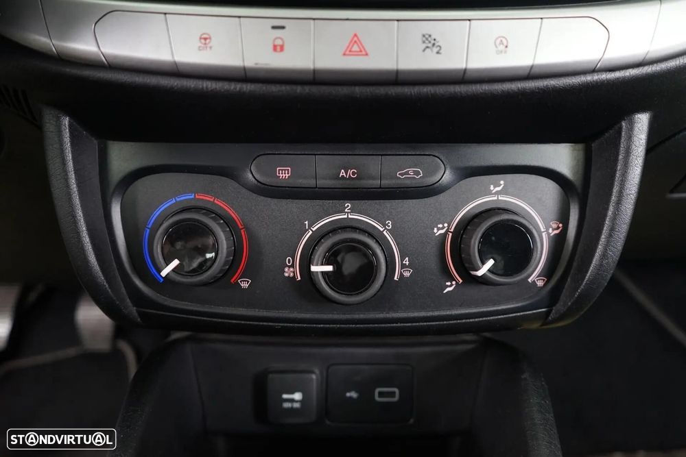 Fiat Tipo Station Wagon 1.3 M-Jet Street - 28