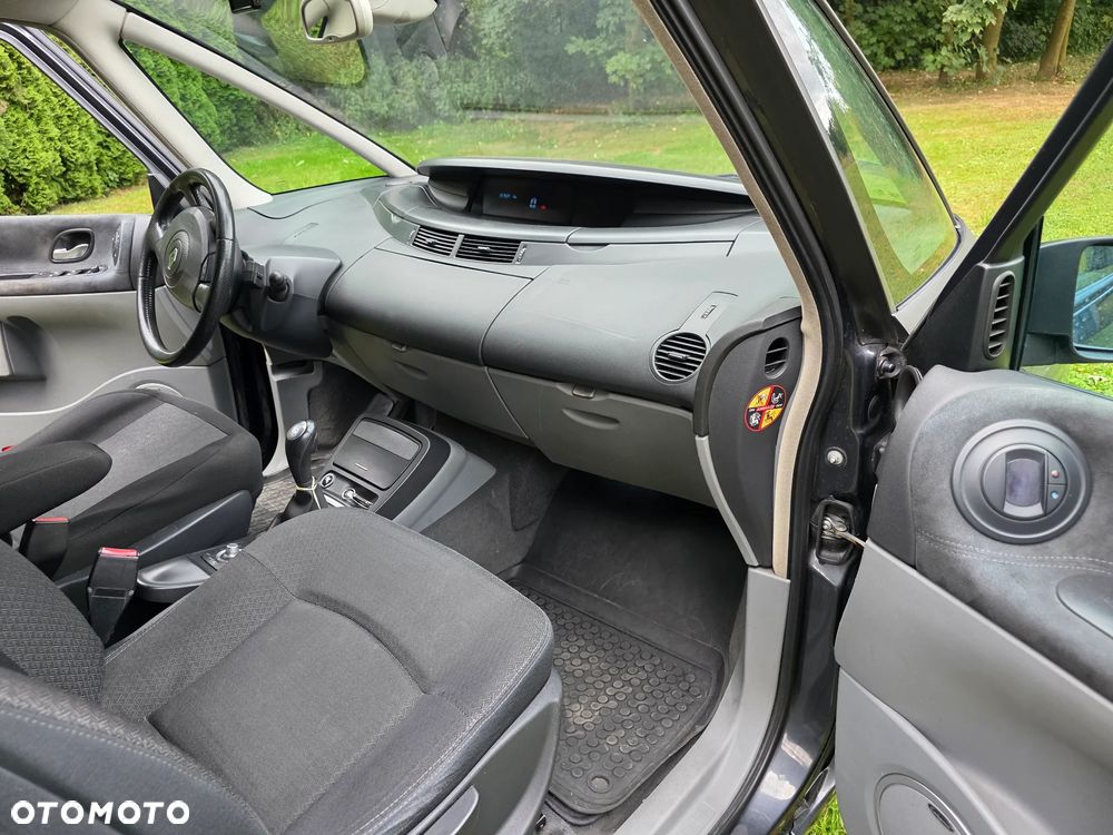 Renault Espace 2.0 Dynamique - 21