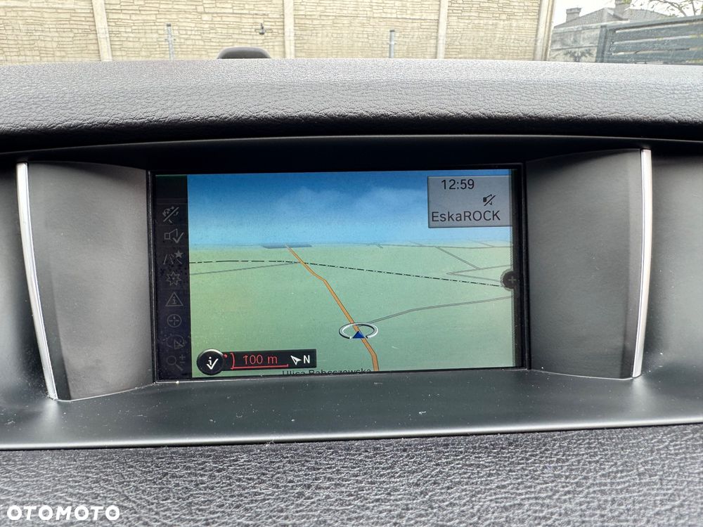 BMW X1 xDrive18d xLine - 15