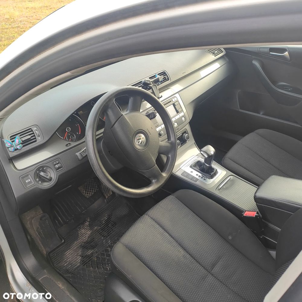 Volkswagen Passat Variant 2.0 TDI 4Motion DPF DSG Comfortline - 4