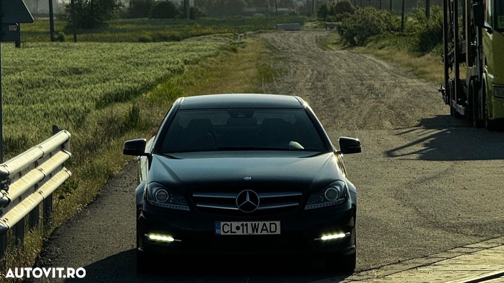 Mercedes-Benz C - 9