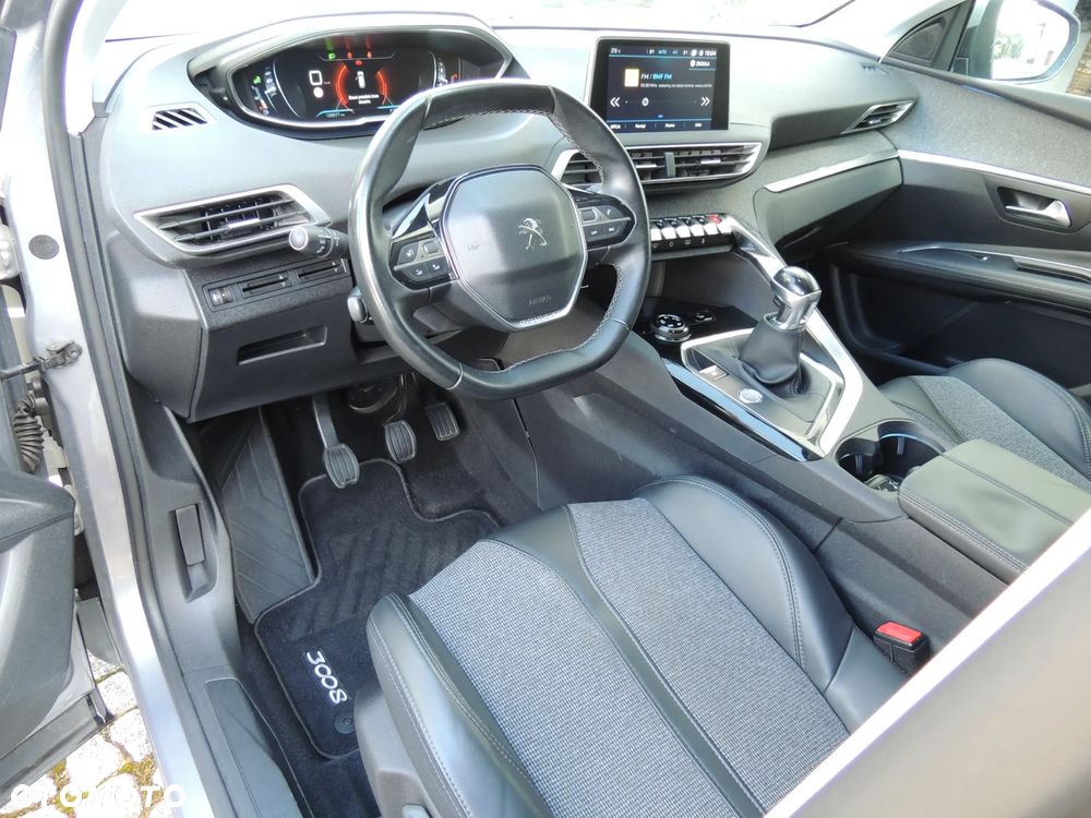 Peugeot 3008 1.2 PureTech Allure - 8