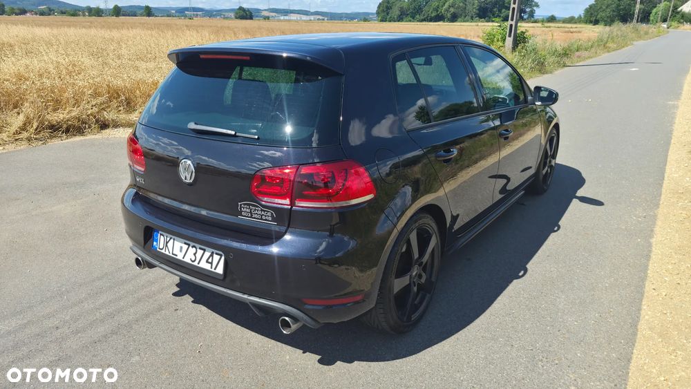 Volkswagen Golf - 5