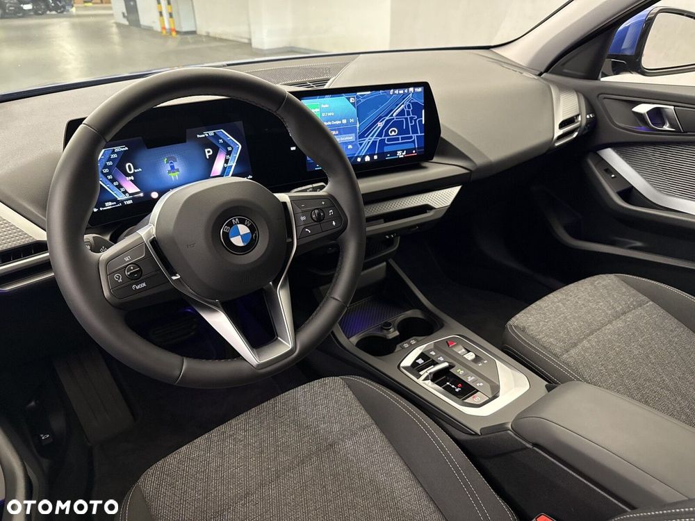 BMW Seria 1 120 mHEV - 11