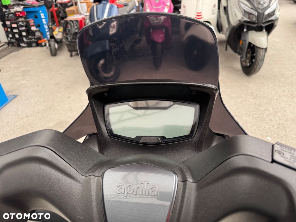 Aprilia SR - 18