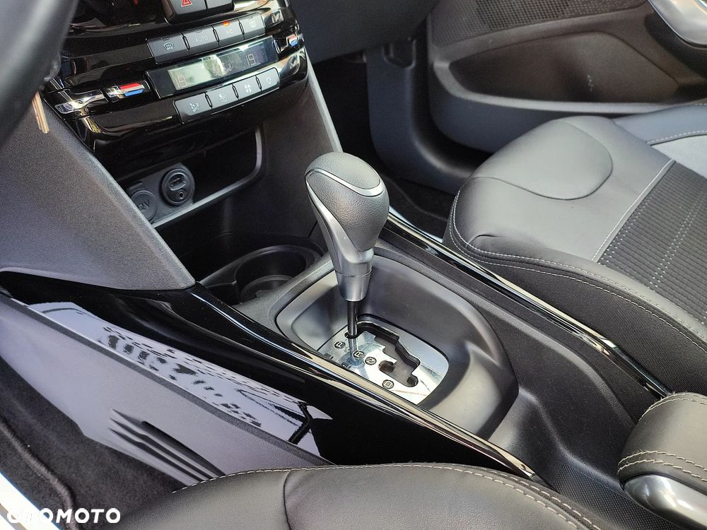 Peugeot 2008 PureTech 110 Stop&Start EAT6 Allure - 14