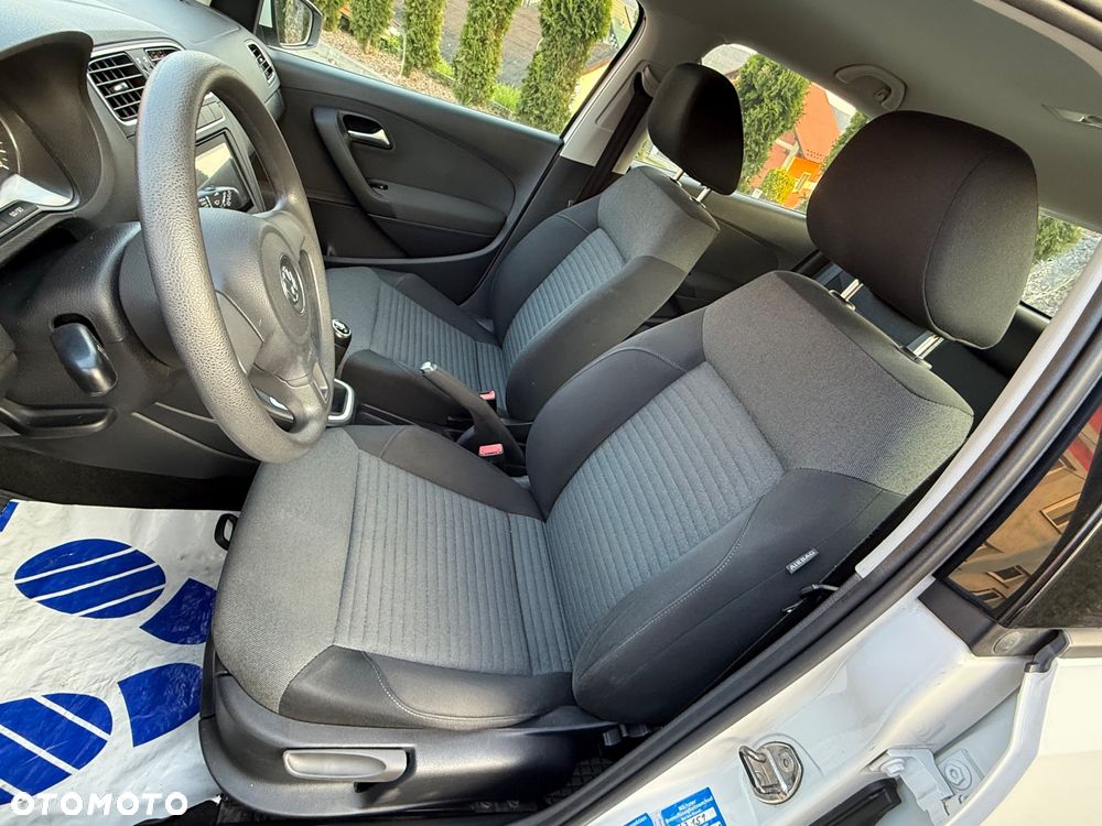 Volkswagen Polo 1.4 16V Trendline - 23