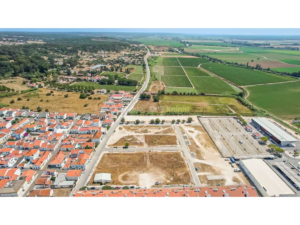 Lote de terreno com 942 m2 em Coruche - Grande imagem: 5/16