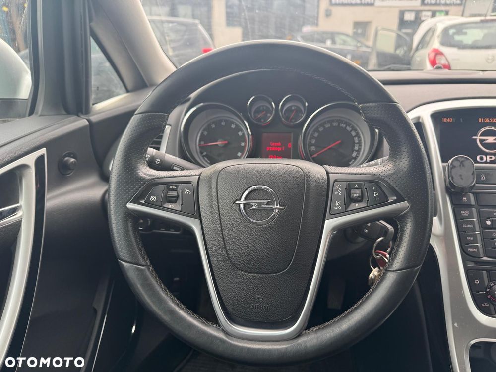 Opel Astra 1.4 T Enjoy - 22