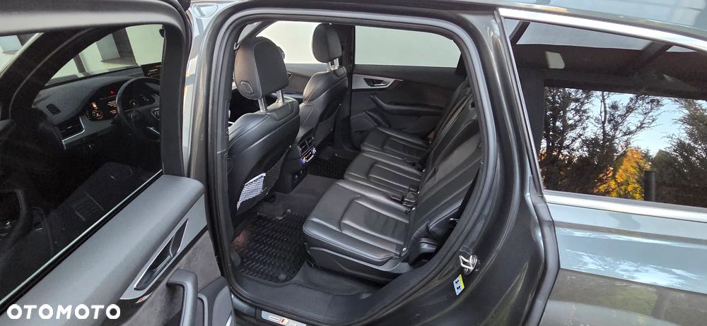 Audi Q7 - 12