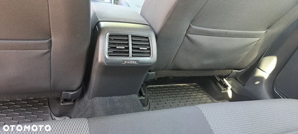 Volkswagen Golf 1.6 TDI BMT Comfortline - 13