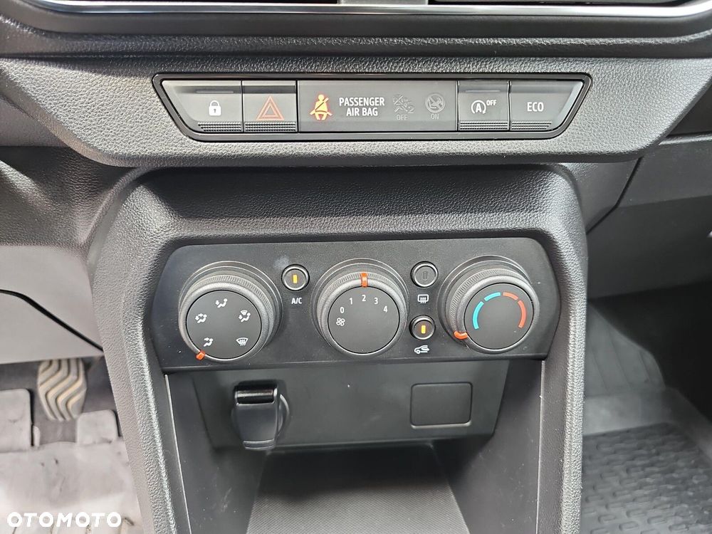Dacia Logan - 19