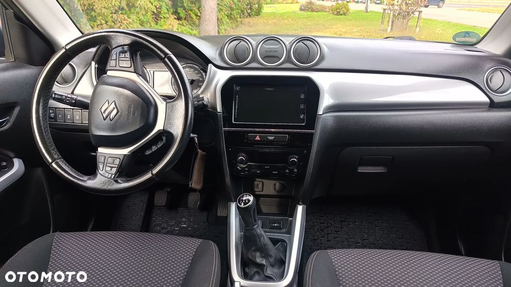 Suzuki Vitara - 10
