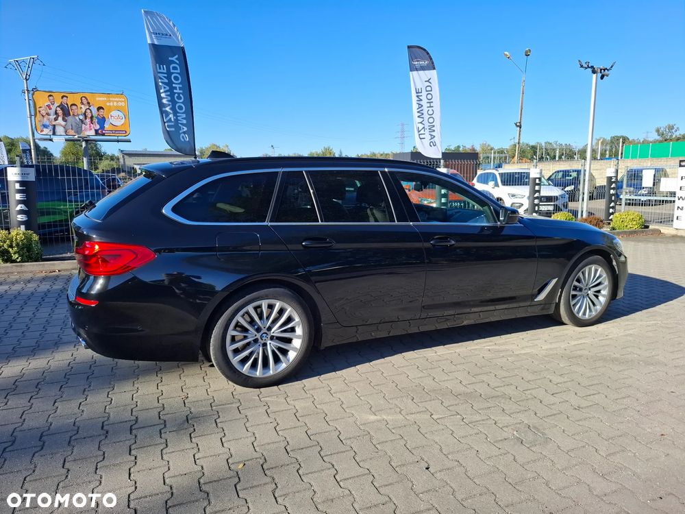 BMW Seria 5 518d Luxury Line - 31