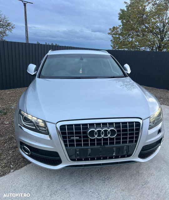 Haion cu luneta Audi Q5 8R [2008 - 2012] - 3