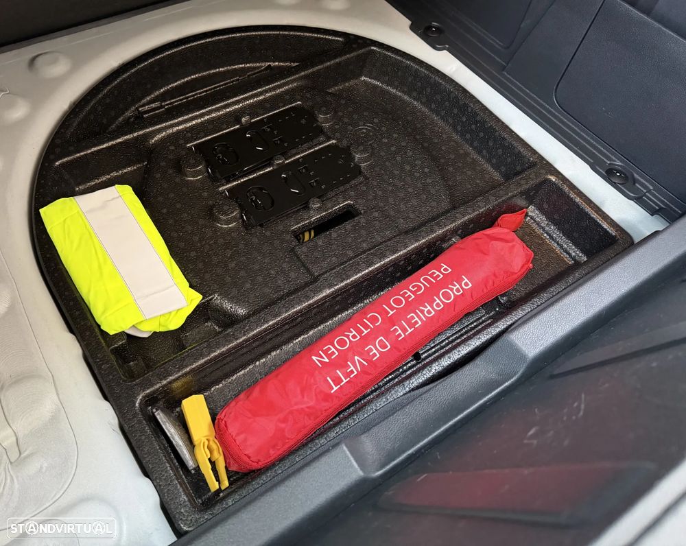 Peugeot 3008 1.6 BlueHDi Allure EAT6 - 29