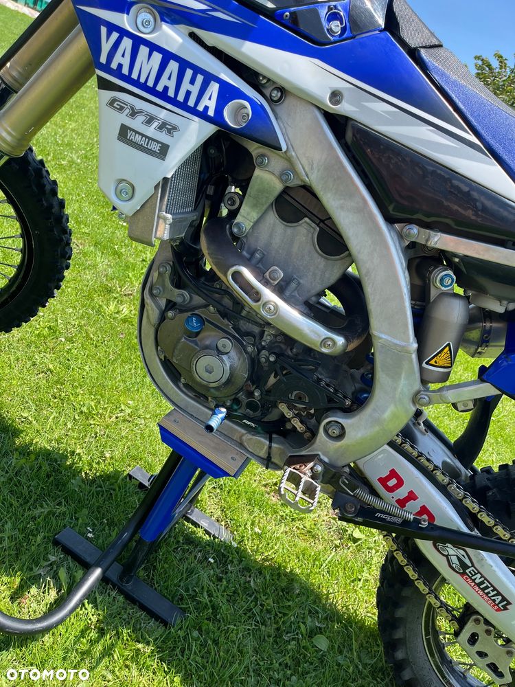 Yamaha YZF - 21