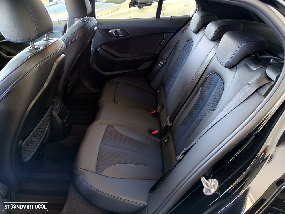 BMW 116 d Pack Desportivo M Auto - 9