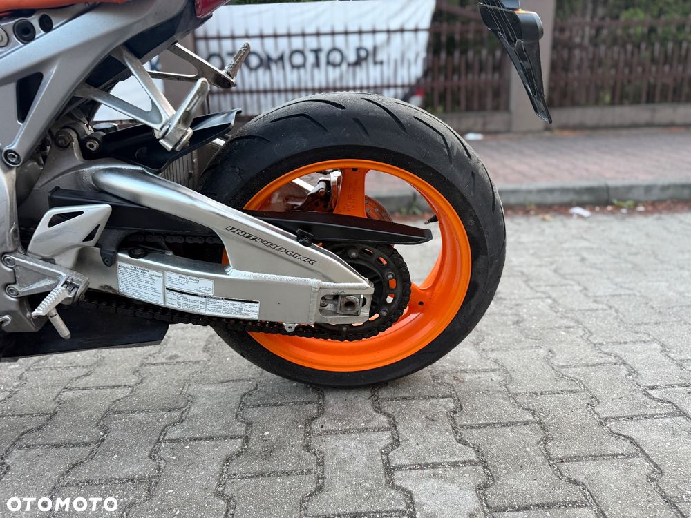 Honda CBR - 24