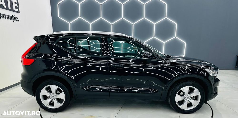 Volvo XC 40 T3 Geartronic Momentum Pro - 35