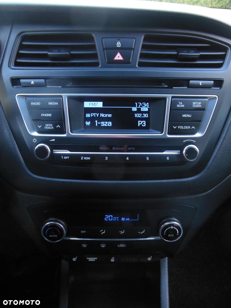 Hyundai i20 1.2 Intro Edition - 22