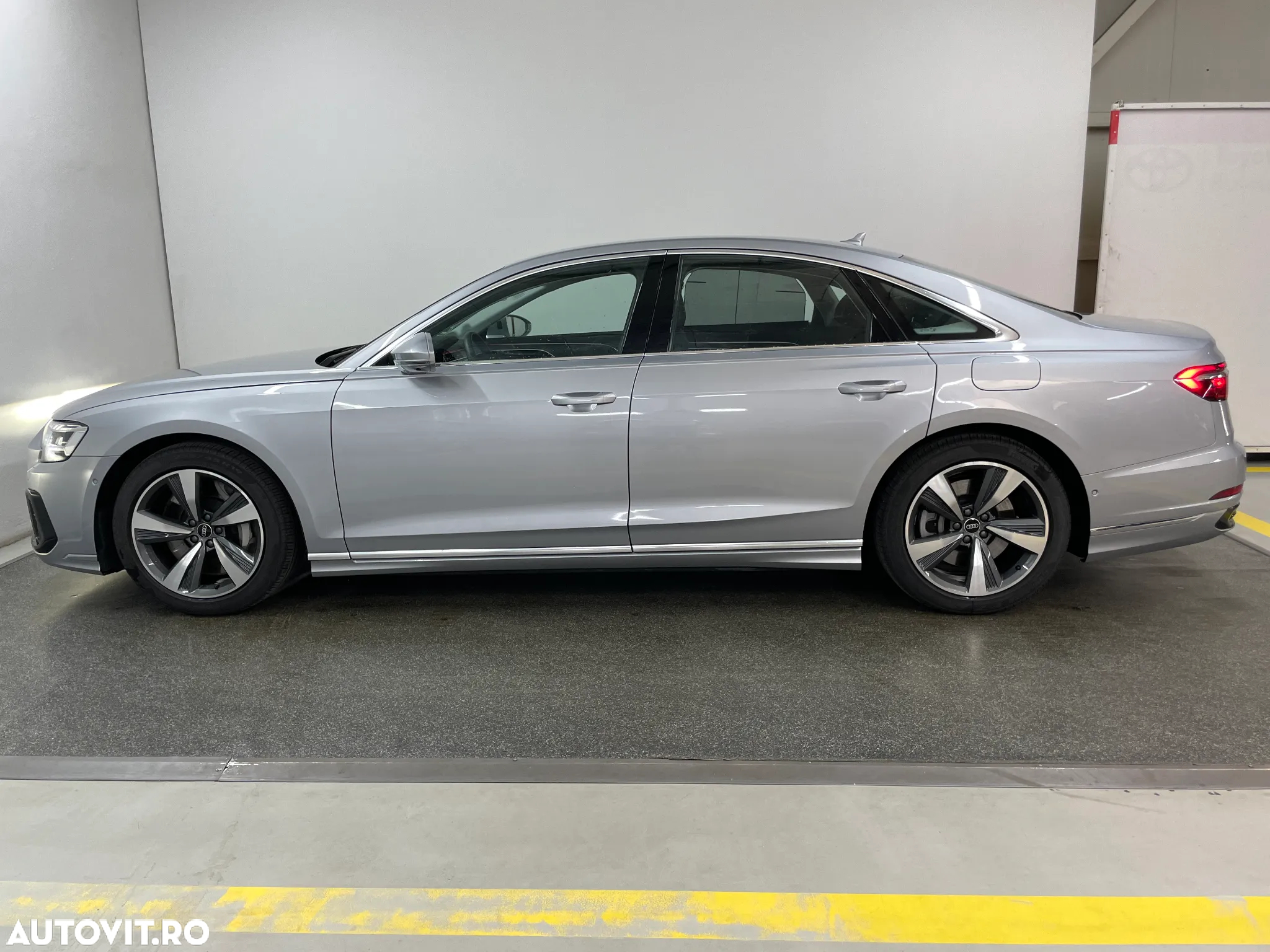 Audi A8 60 TFSI e quattro Tiptronic PHEV - 2