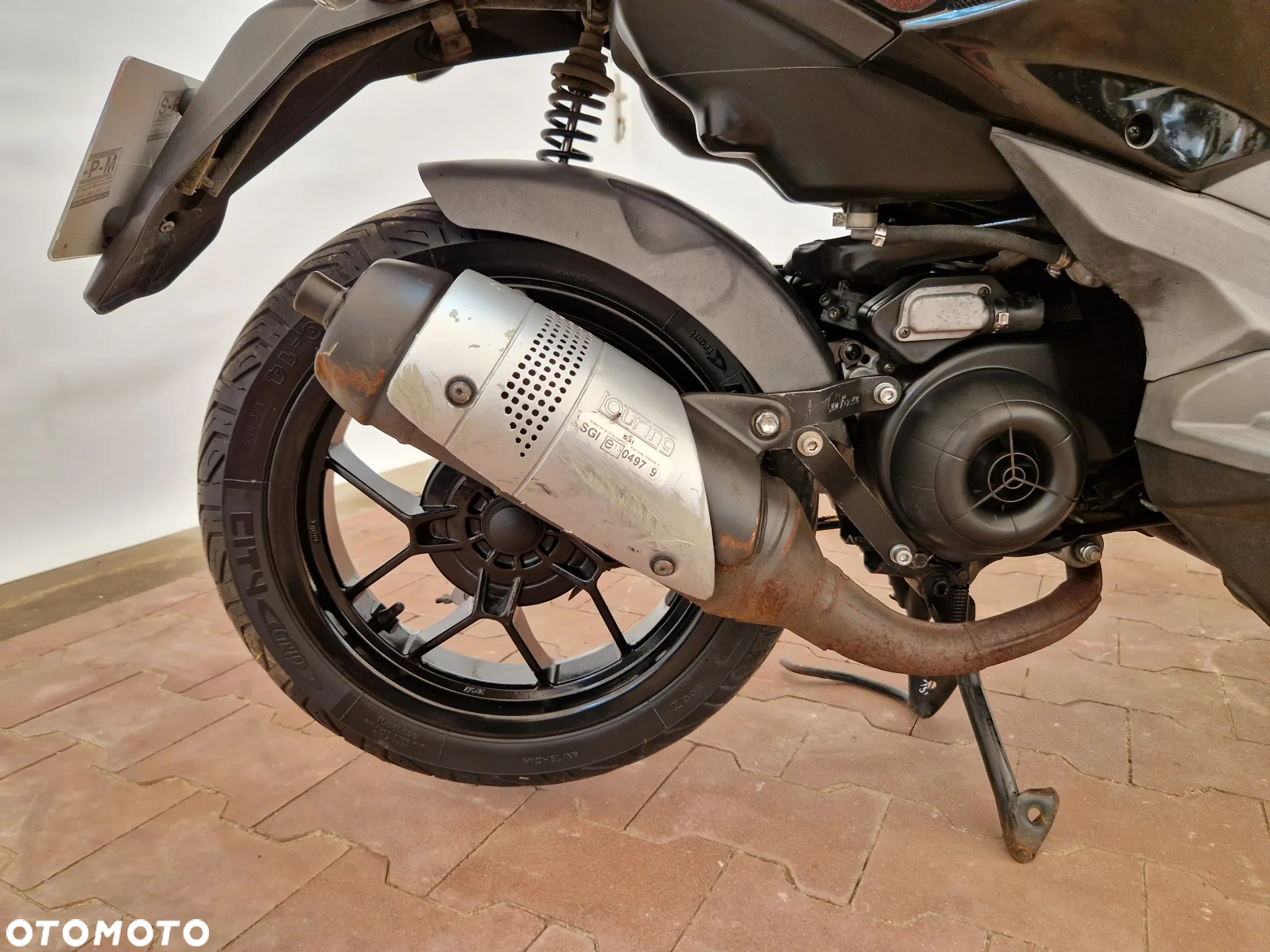 Aprilia SR - 21